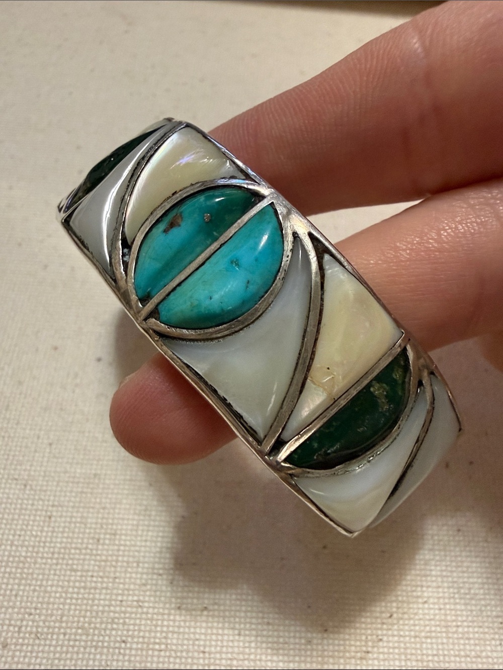 Stunning ALPACA Mexico Inlay Turquoise and Mother-of-Pearl Bracelet